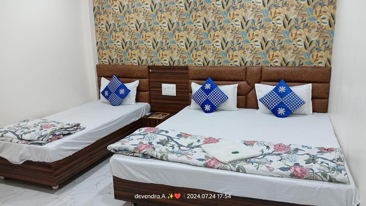 Hotel Ganga Sagar Удджайн Екстер'єр фото