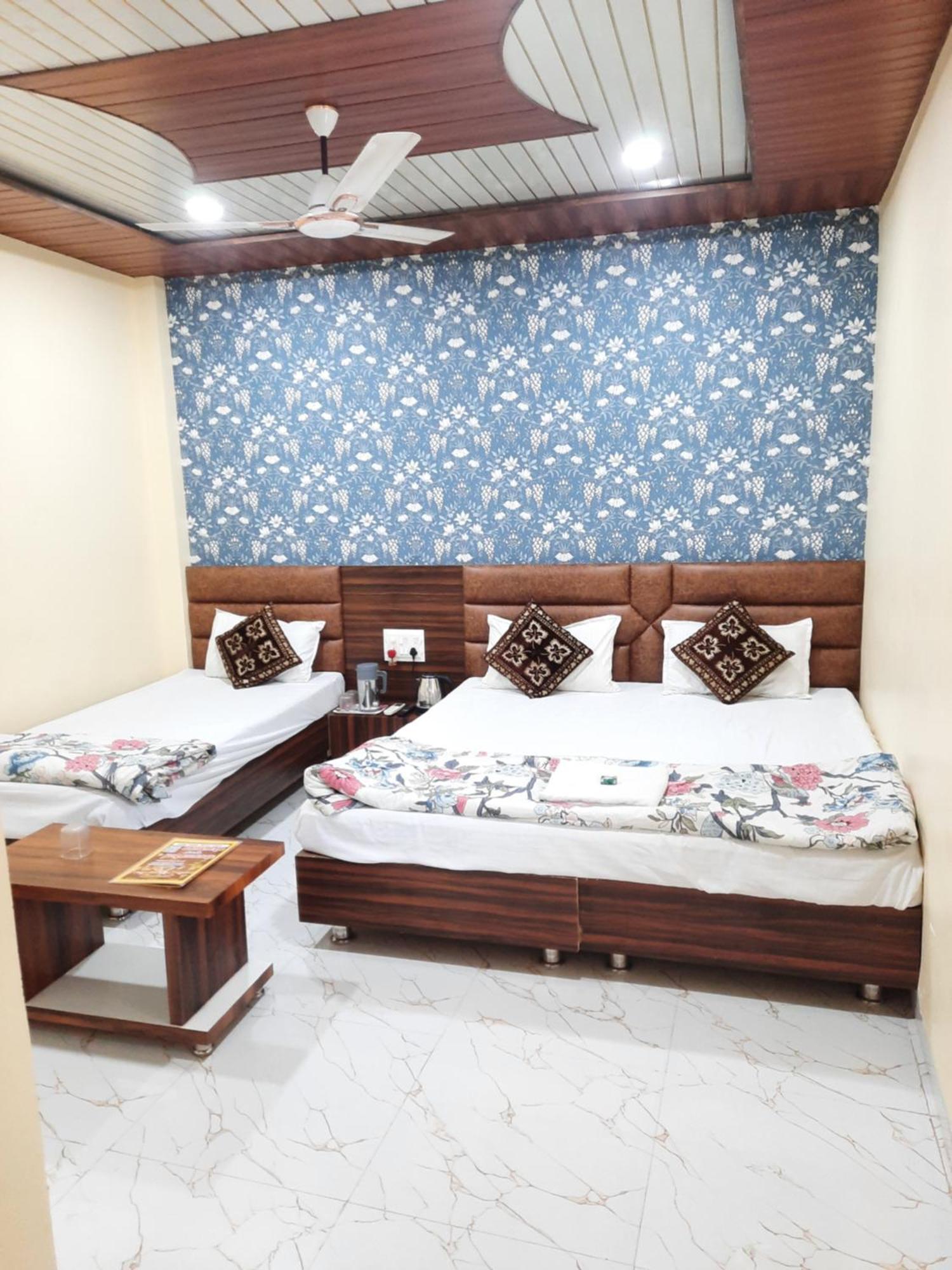 Hotel Ganga Sagar Удджайн Екстер'єр фото